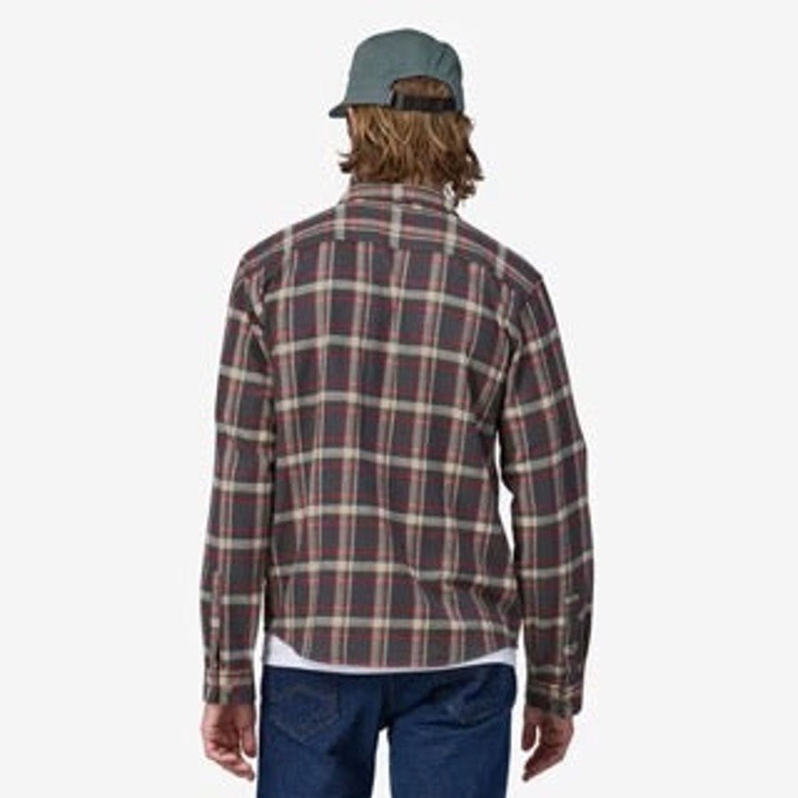 Men Patagonia Shirts | Men'S Long-Sleeved Cotton In Conversion Lightweight Fjord Flannel Shirt -Major: Ink Black